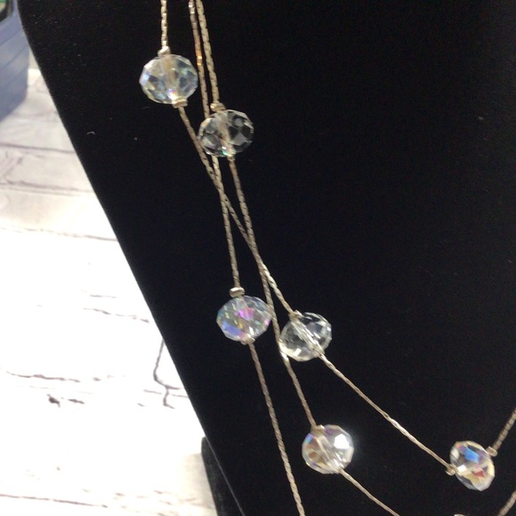 Iridescent glass crystal silver tone 3 strand sparkle necklace - Picture 5 of 7
